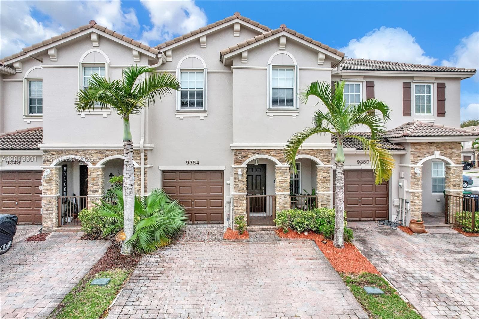 9354 SW 220th St, Cutler Bay FL 33190